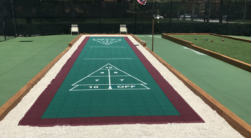 Shuffleboard court