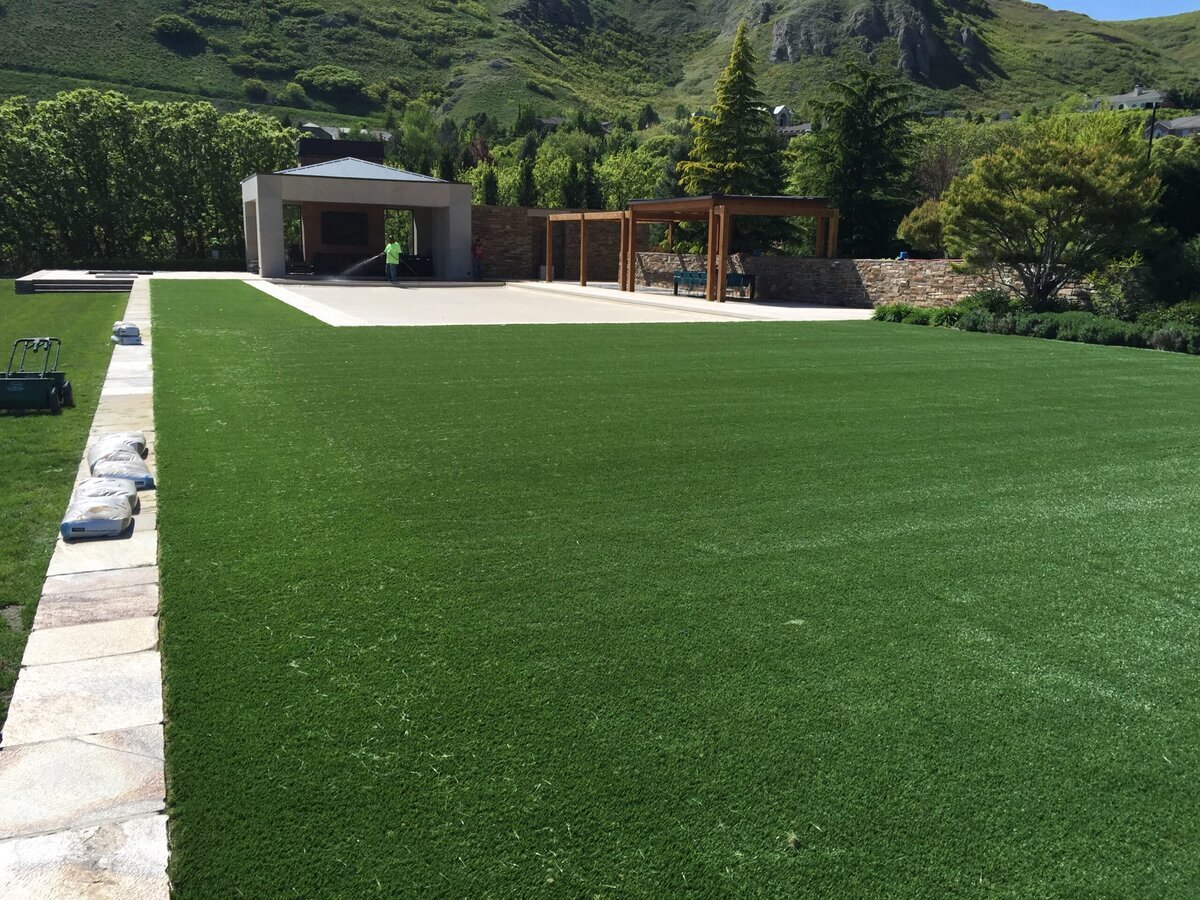 Backyard Artificial Turf Salt Lake City Playhouse 1024x576