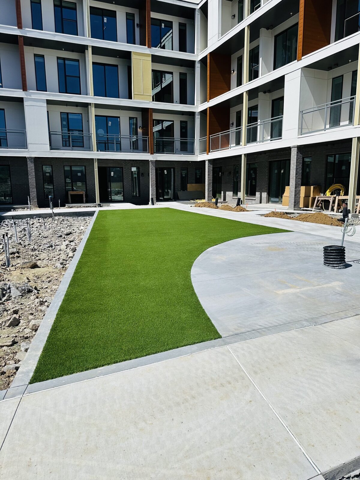 Artificial Grass for Multifamily Courtyard in Nashville