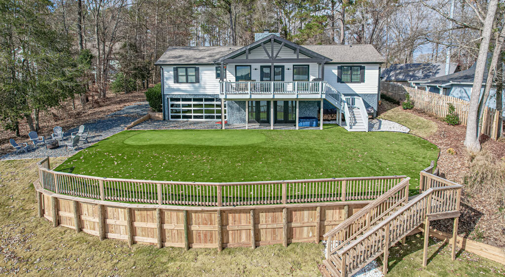 backyard putting green lake sinclair