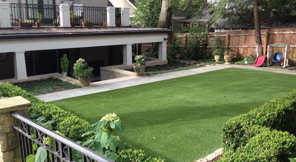 backyard synthetic grass