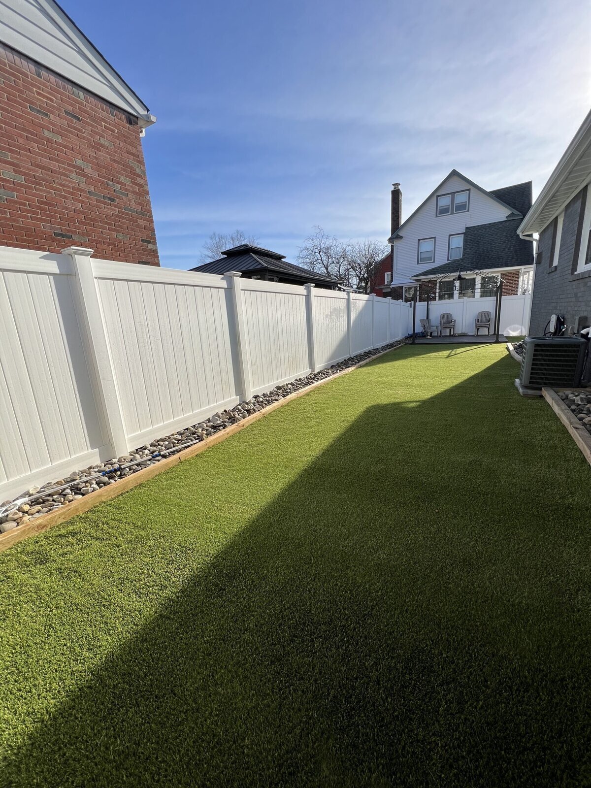 Side Yard Artificial Turf Rye