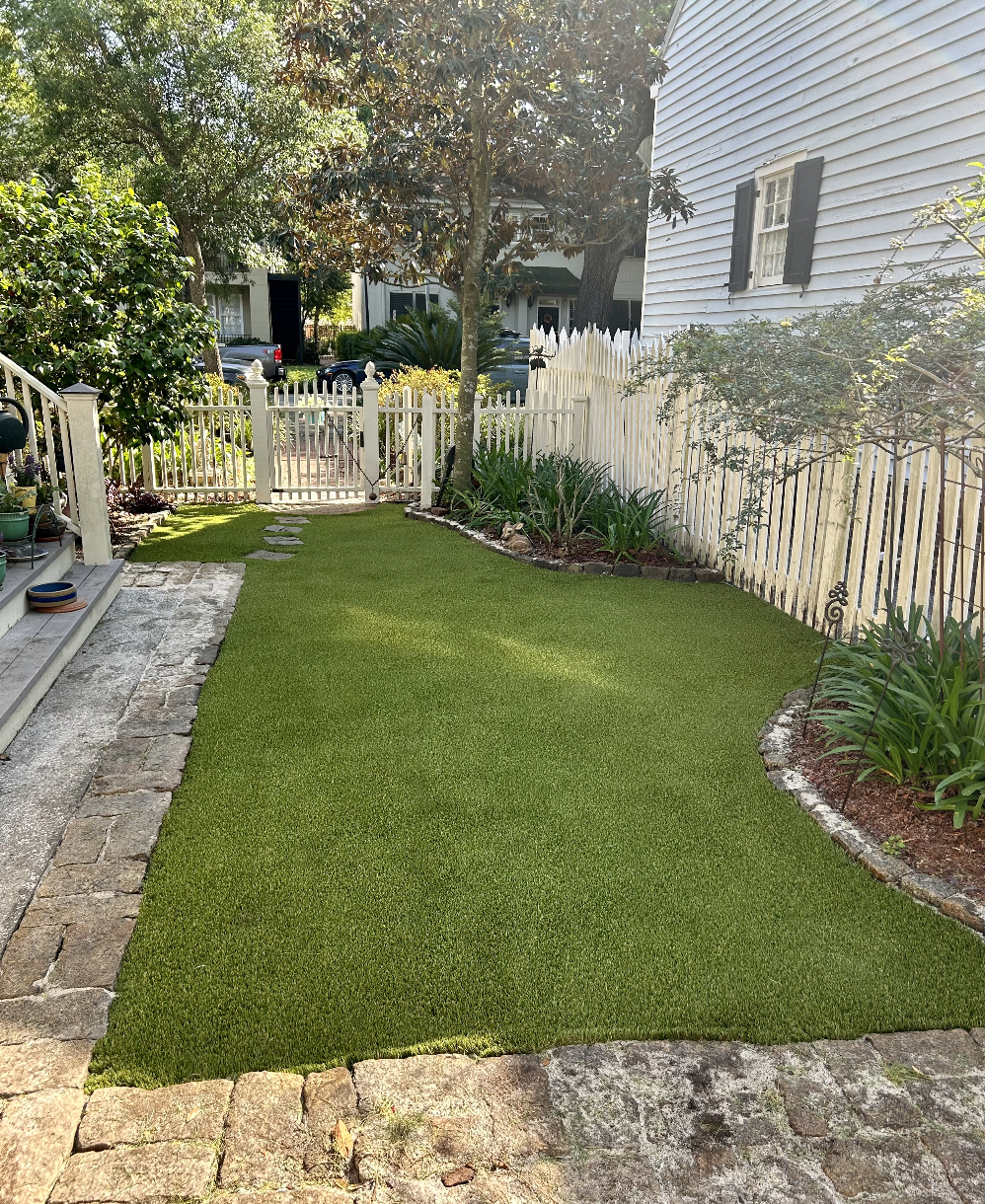 Small Artificial Grass Lawn Savannah