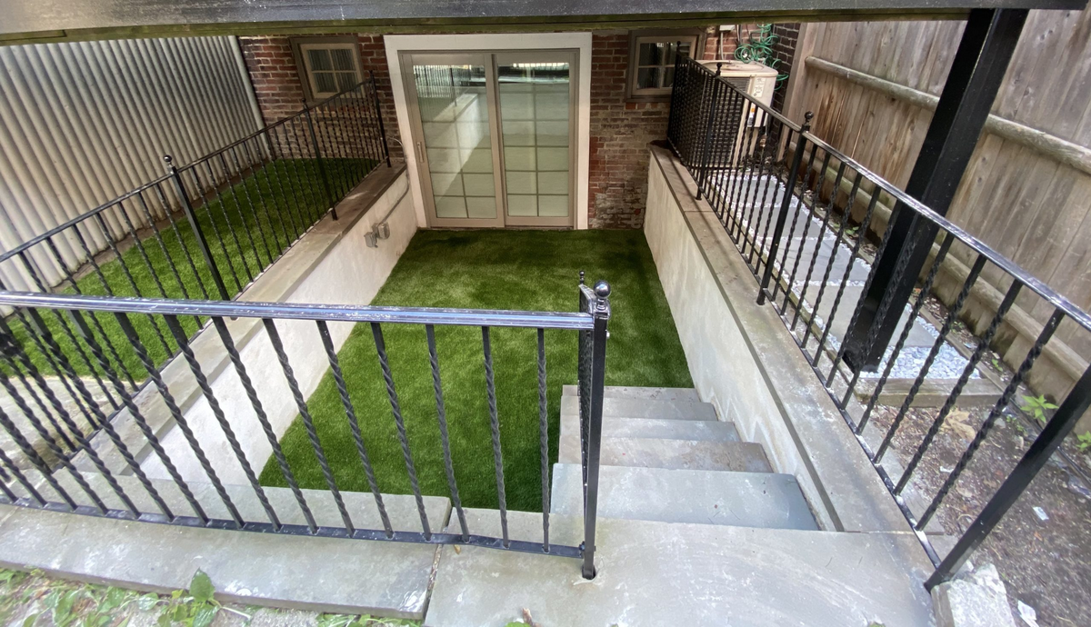 Backyard Artificial Turf Boston Playhouse 1024x576