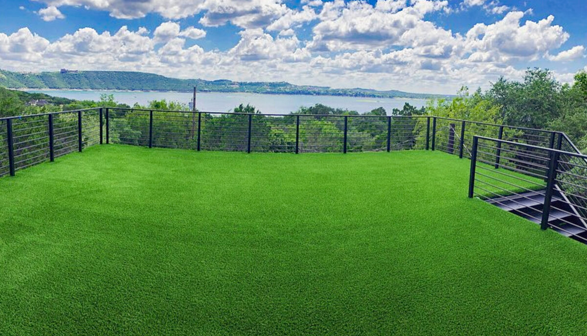 Great Patio with Artificial Turf Austin
