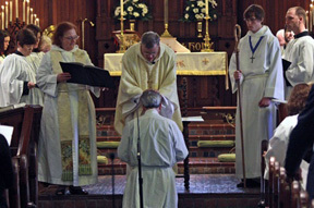 Bishop Ted Gulick blesses Richard Paxton during his ordination