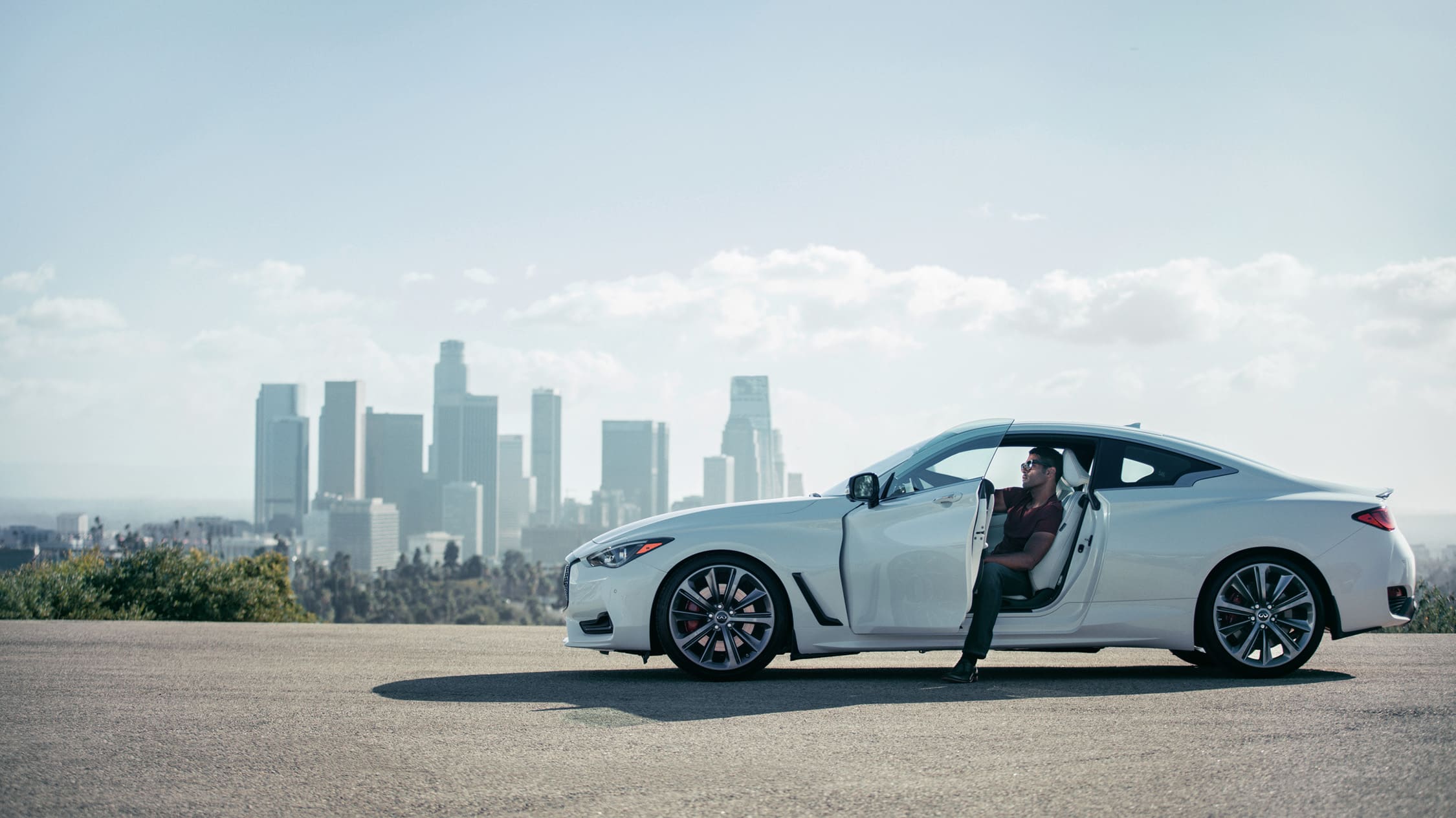 https://s3.amazonaws.com/di-enrollment-api/infiniti/models/2022/Q60/gallery/2.jpg