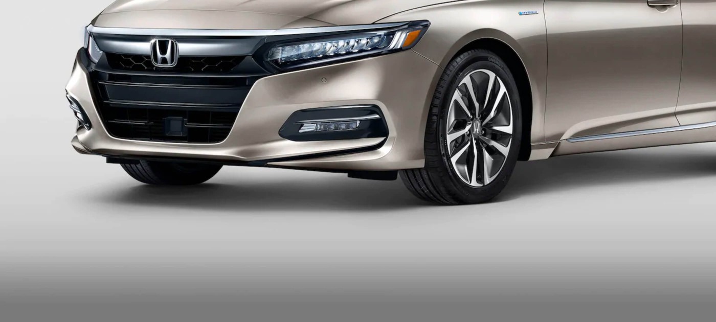 17-inch Alloy Wheels (Hybrid)