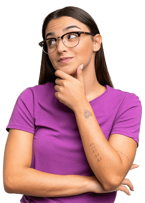 jovem-mulher-caucasiana-isolada-em-fundo-verde-cromado-pensando-em-uma-ideia-enquanto-olhava-para-cima jovem-mulher-caucasiana-isolada-em-fundo-verde-cromado-pensando-em-uma-ideia-enquanto-olhava-para-cima