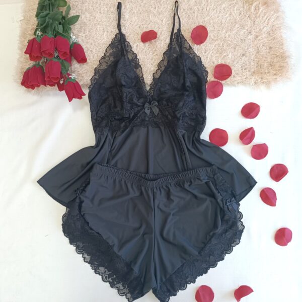 short doll preto