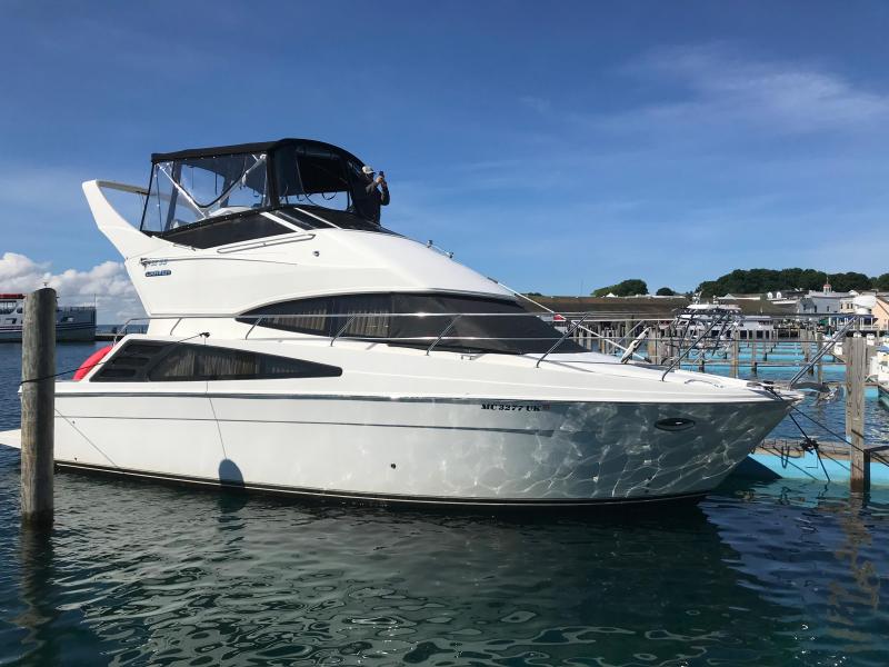 2005 Carver Yachts 33 Super Sport Marine Dealer in Michigan Shop