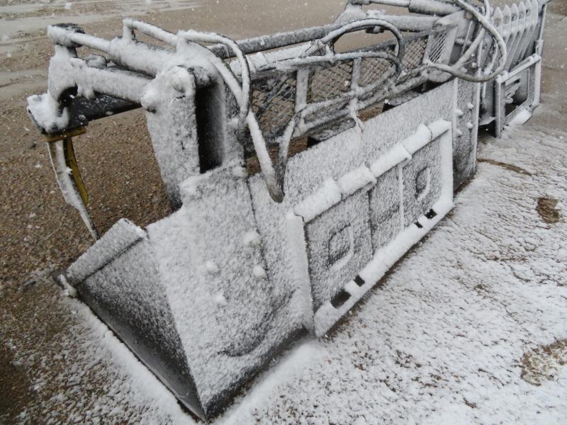 Used MDS 7' Skid Steer High Volume Grapple Bucket Farm Equipment and