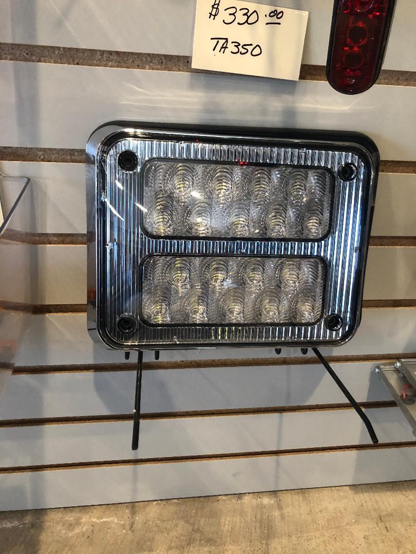 trailer screen lights