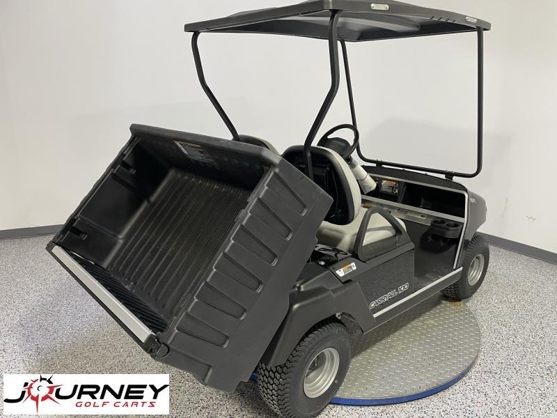 2023 Club Car Club Car Carryall 100 EFI Gas Tilt Bed with Tailgate Golf