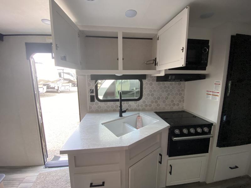 2024 Jayco JAY FLIGHT 294QBS /1 Slide/Bunk House/2 AC/Theater Seating