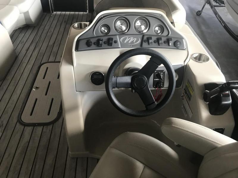 2017 Manitou Pontoon Boats 23SHP TRITOON Pontoon Boat Moore Boats in