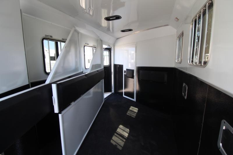 2022 Bison Quickdraw 7308 Living Quarters 3 Horse Trailer Power