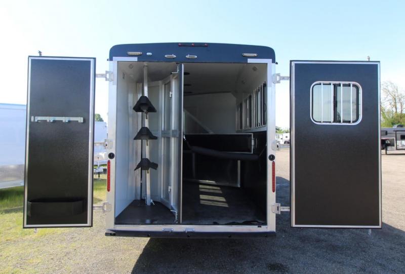 2023 Bison Trailers Silverado 7310 Aluminum 10ft Living Horse Trailer Horse Trailers For Sale
