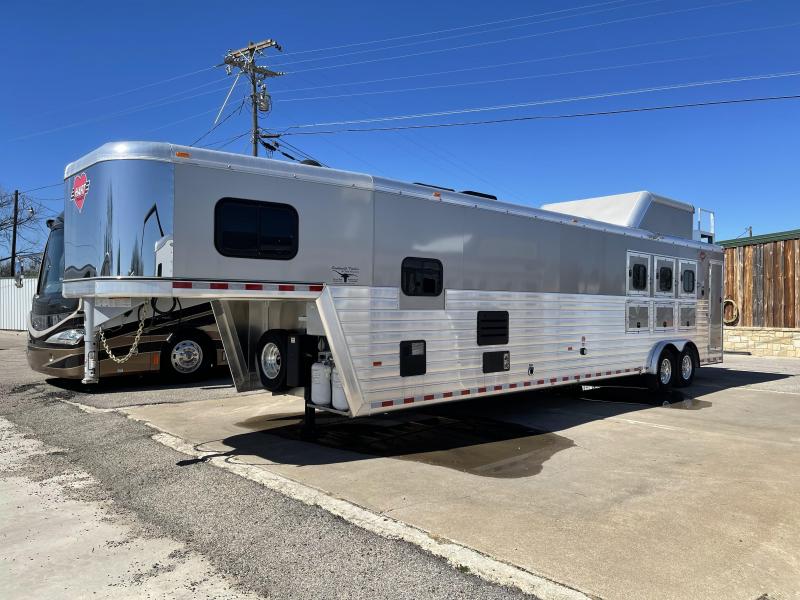 Used Hart Horse trailers for sale