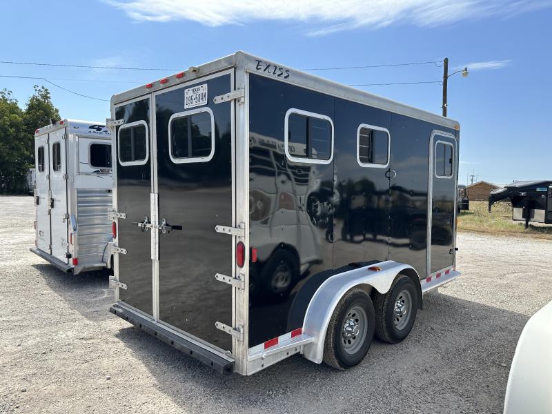 2003 Exiss Trailers 2H BP Horse Trailer Stephenville Trailers Hart