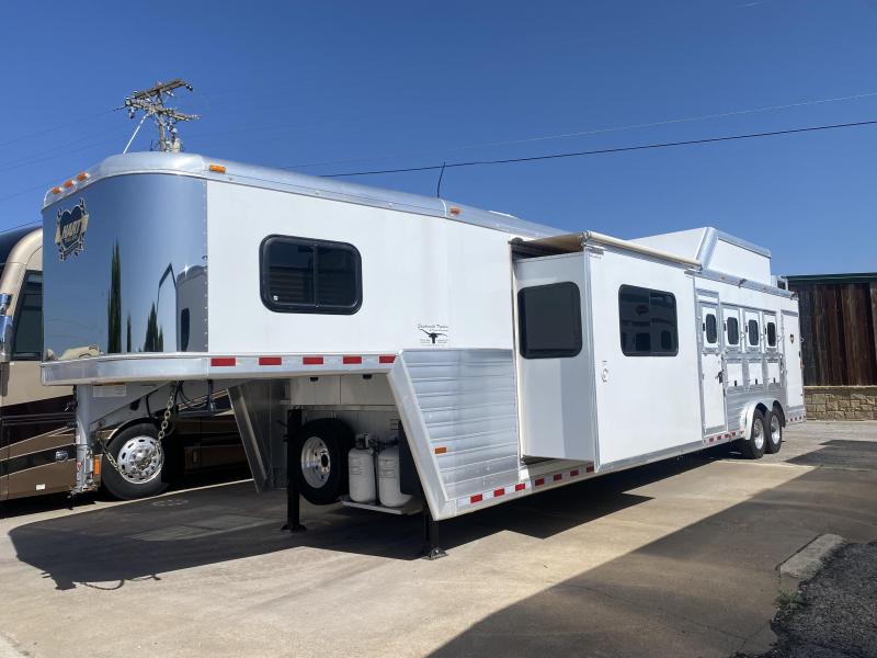 Used Hart Horse trailers for sale