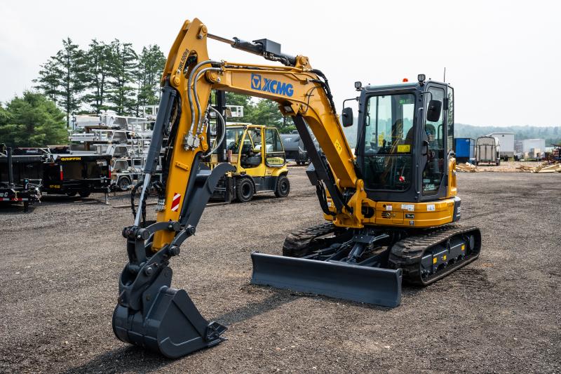 2023 XCMG XE55U 6Ton Excavator w/HVAC Cab, Quick Coupler, & Thumb