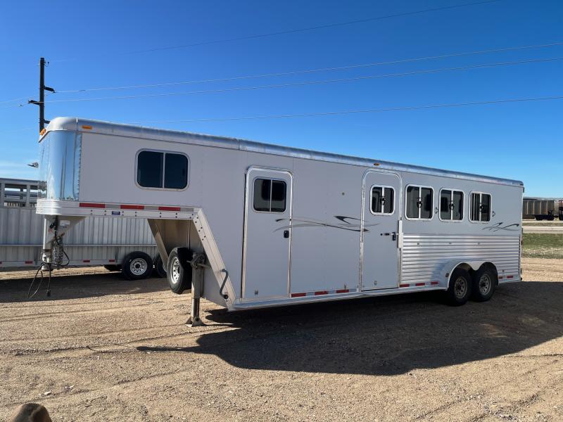 2004 Featherlite 8537 4H Slant Horse Trailer Bunkhouse Trailer Sales