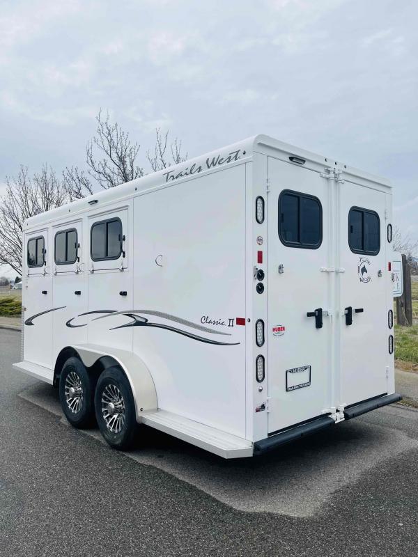 2023 Trails West Classic II 3Horse Horse Trailer Trailers For Sale