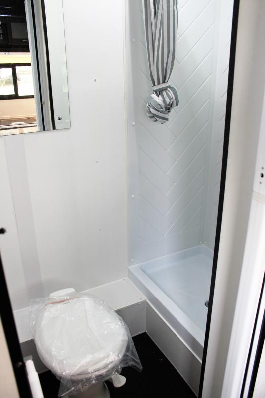 Enclosed Trailer with Living Quarters 2023 28' Nomad Sleeps 6