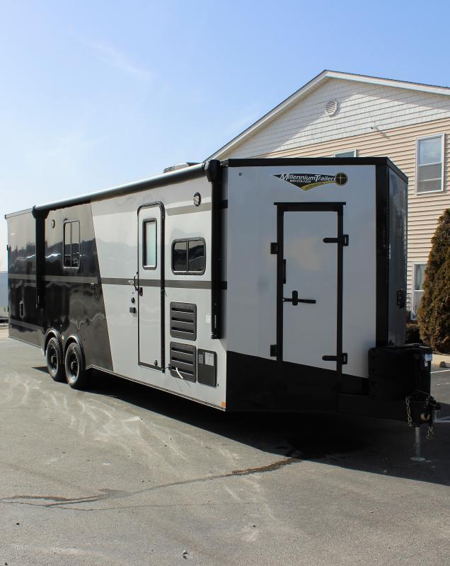 Enclosed Trailer with Living Quarters 2023 28' Nomad Sleeps 6