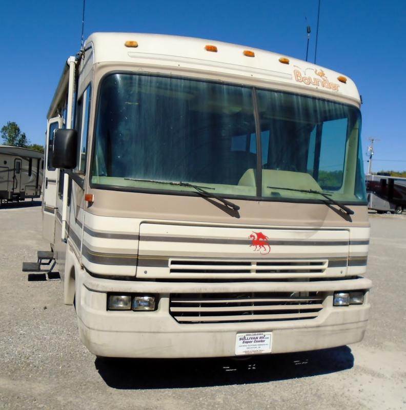 1996 Fleetwood RV Bounder Class 38ZA OBO. RV and Camper Sales and