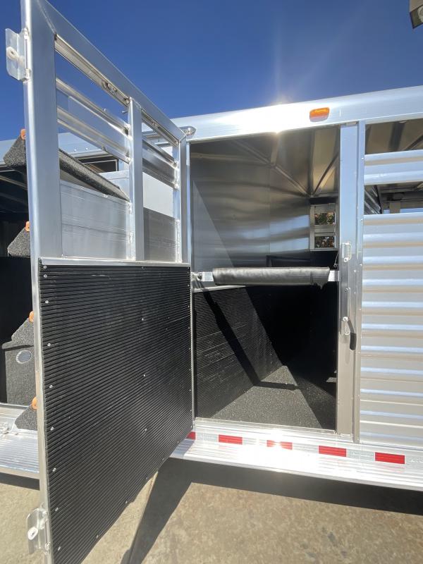 NEW 2024 Elite Trailers 4GSC 24' Stock / Stock Combo Horse Trailer