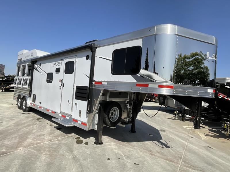 NEW 2024 Lakota C8311RK 3H Charger GN LQ Horse Trailer Horse Trailers