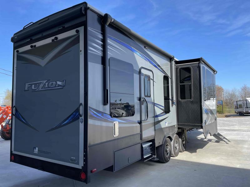 2017 Keystone RV Fuzion 417 Toy Hauler RV for Sale in Mayfield, KY
