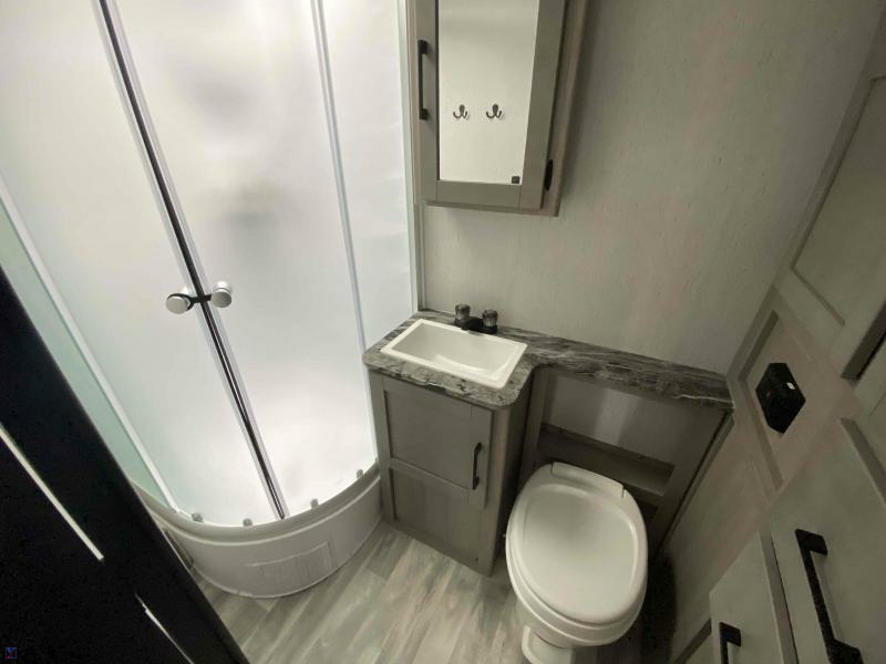 2022 Dutchmen Mfg Kodiak 201 QB Travel Trailer Youngblood's RV RVs