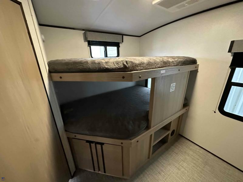 2021 Cruiser RV Radiance 32 BH Travel Trailer Youngblood's RV RVs