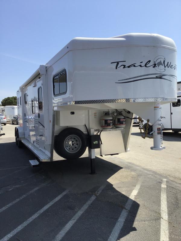 2024 Trails West Manufacturing Classic Horse Trailer Aluminum and