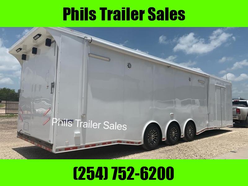 34 ' Continental Cargo WHITE OUT ELECTRIC AWNING WHEEL WELL