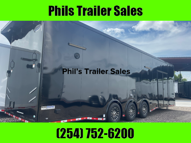 LATE MODEL Continental Cargo 32' 8' 4 INTERIOR ENCLOSED TRAILER RAMP