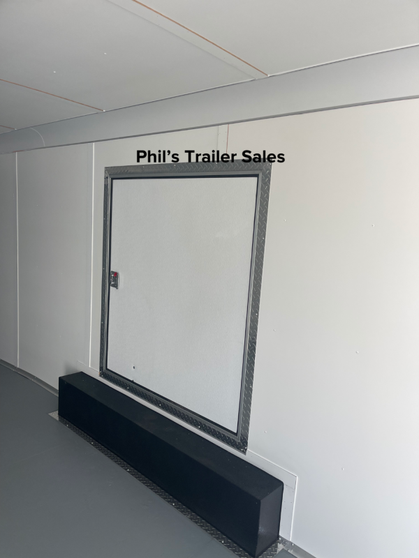 Haulmark 28 HAULMARK ENCLOSED TRAILER ESCAPE DOOR CAR HAULER BLACKOUT