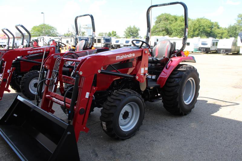 2022 Mahindra MAHINDRA 2638 HST LOADER Tractor