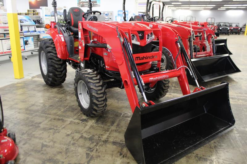 2022 Mahindra MAHINDRA 1635 HST LOADER Tractor
