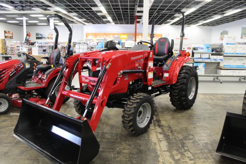 2022 Mahindra MAHINDRA 1635 HST LOADER Tractor