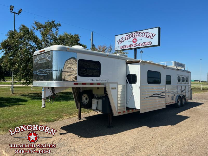 2006 Bloomer 3 Horse 16ft LQ Reverse Load Horse Trailer Horse