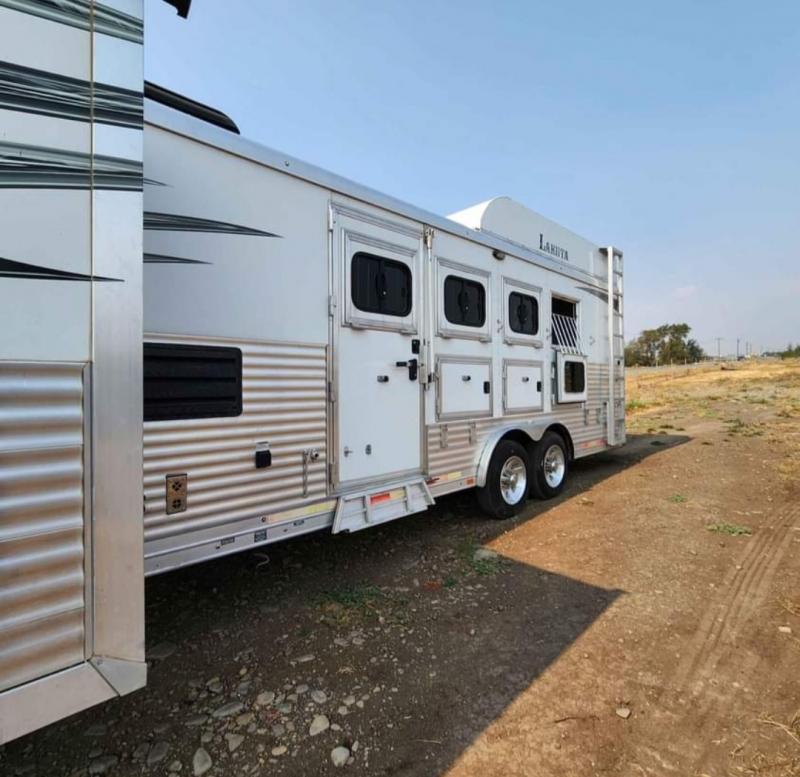 2018 Lakota Charger 4 Horse Slant Trailer w/ 11' LQ Horse Trailers