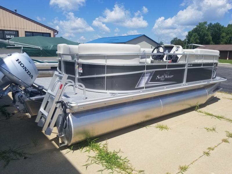2022 Smoker Craft Sunchaser Vista 18 LR Pontoon Boat Clarklake Marine