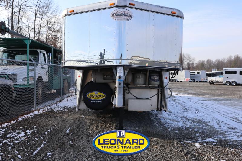 2000 Sundowner Trailers 8412LQBB Horse Trailer