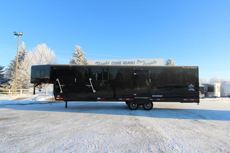 2023 Trails West 28' RPM Gooseneck Snowmobile Trailer Featherlite Horse and Livestock Trailers