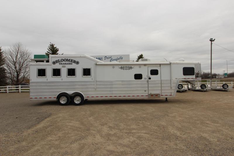 2013 Bloomer 4HR 14' LQ Horse Trailer Featherlite Horse and Livestock
