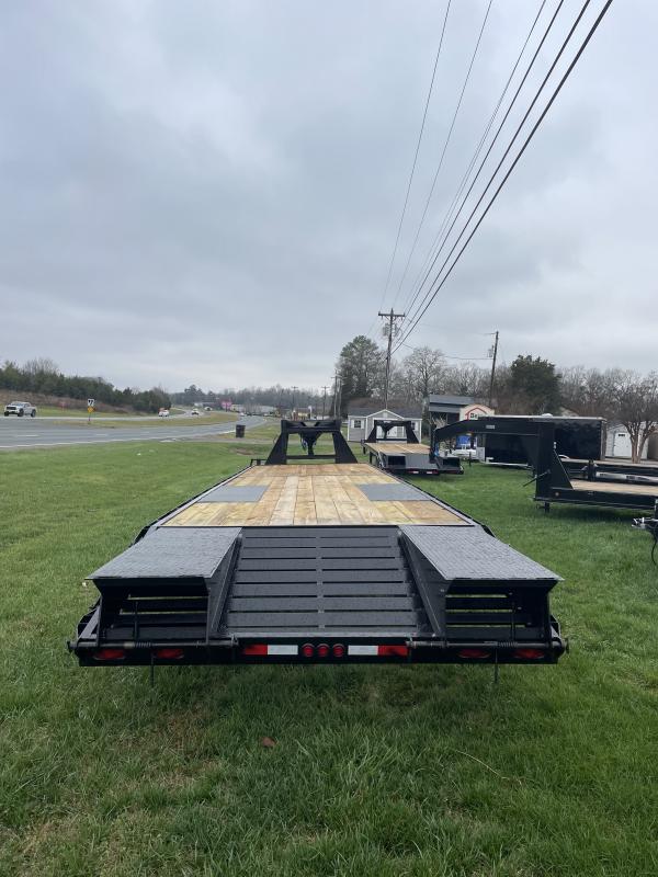 102"X35' 20K DECKOVER GOOSENECK TRAILER Max Built Trailers Enclosed